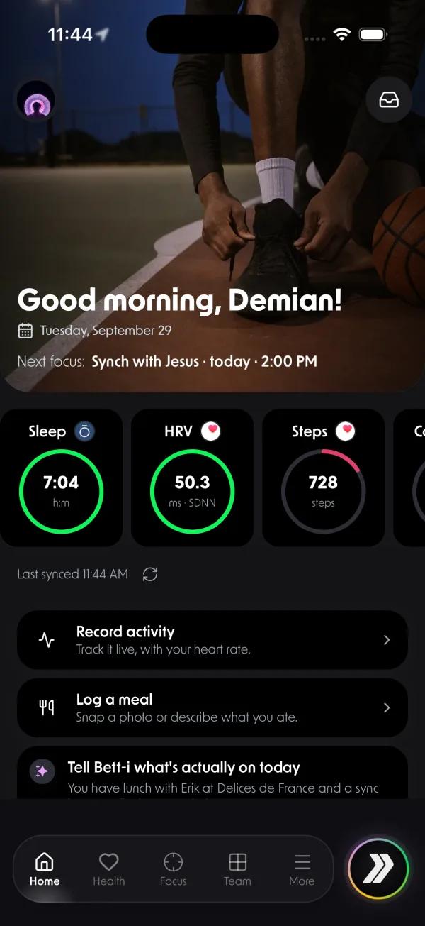 Home screen with sleep, heart-rate variability and steps rings, and quick actions